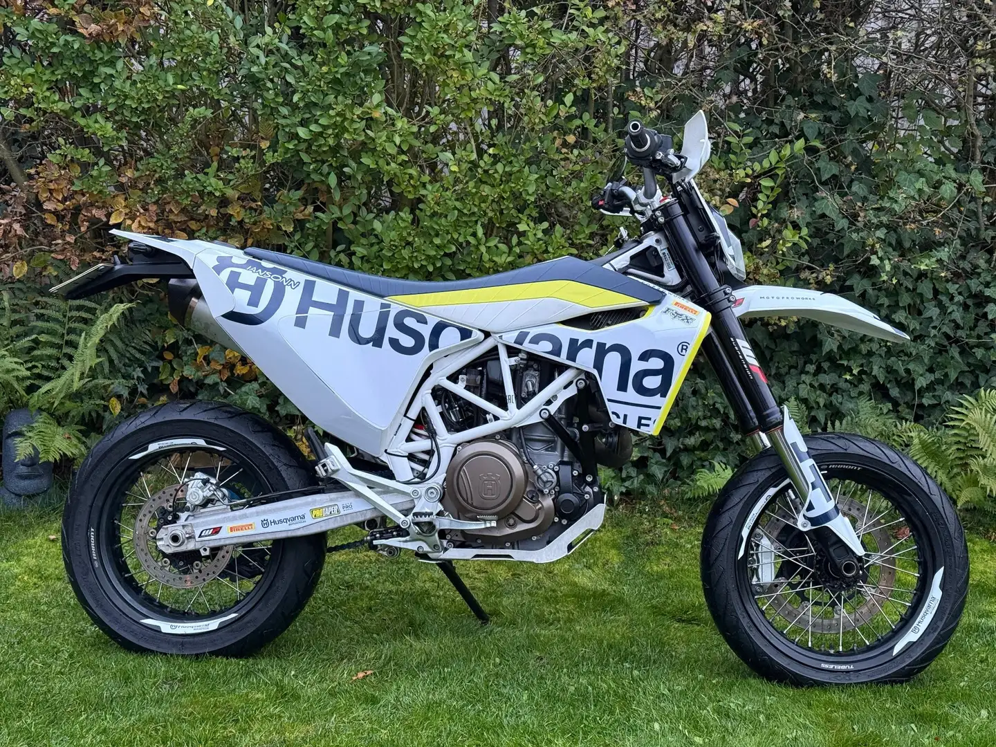 Husqvarna 701 Supermoto SM 701 Fehér - 2