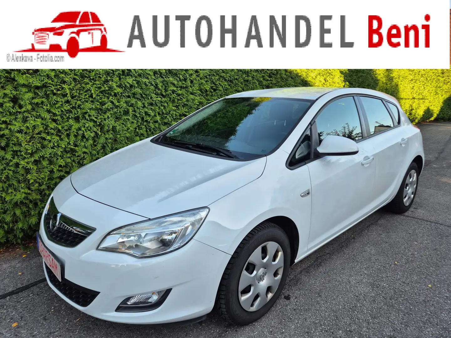 Opel Astra J 1.4 mit 101PS*Tüv/Inspektion neu*Klima* Weiß - 1
