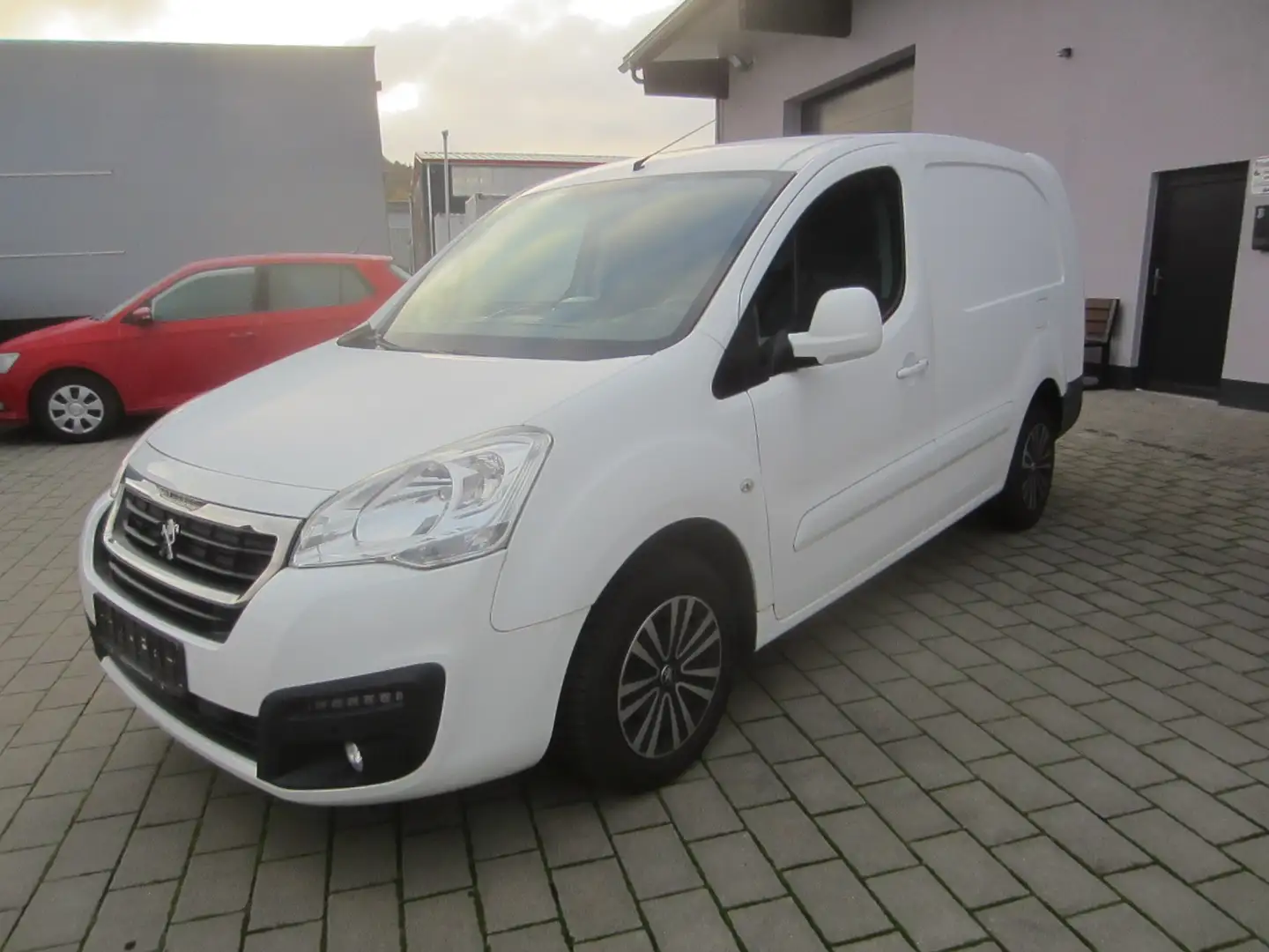 Peugeot Partner L2 Komfort Plus,Kamera,PDC,Euro6,1-Hand Blanco - 1