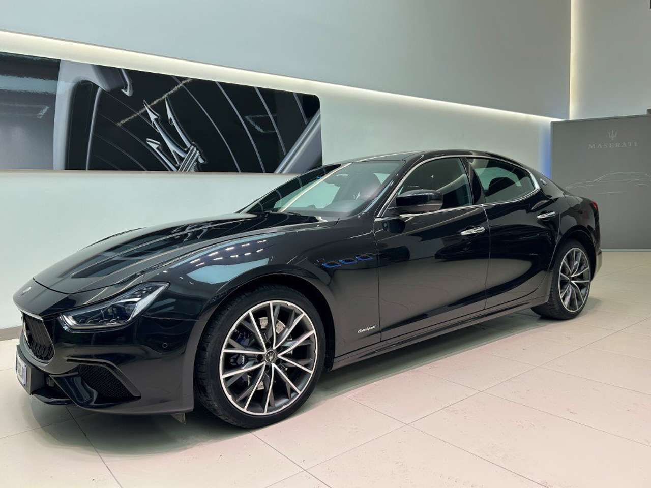 Maserati Ghibli Ghibli L4 330 CV MHEV Gransport