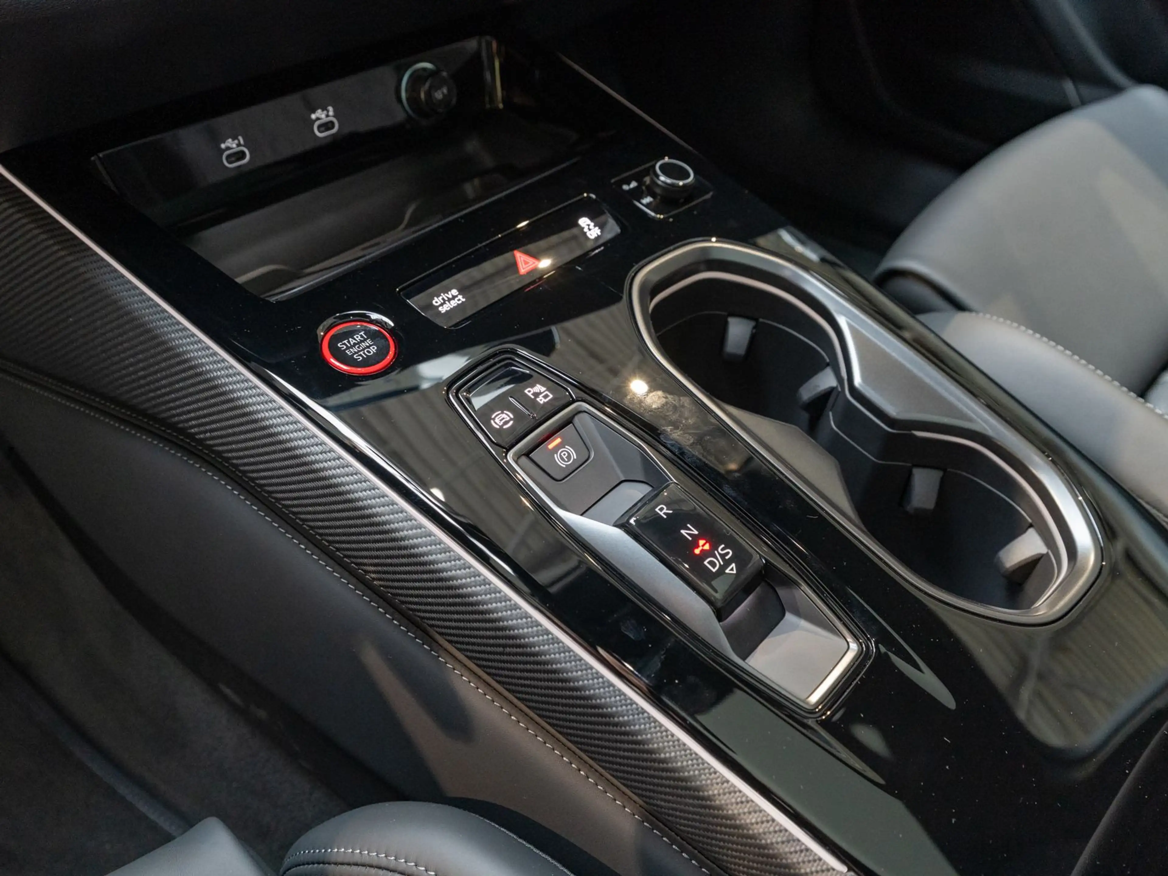 Audi A6 allroad A6 allroad TDI quattro Head-up-Display PANO AHK — photo 14