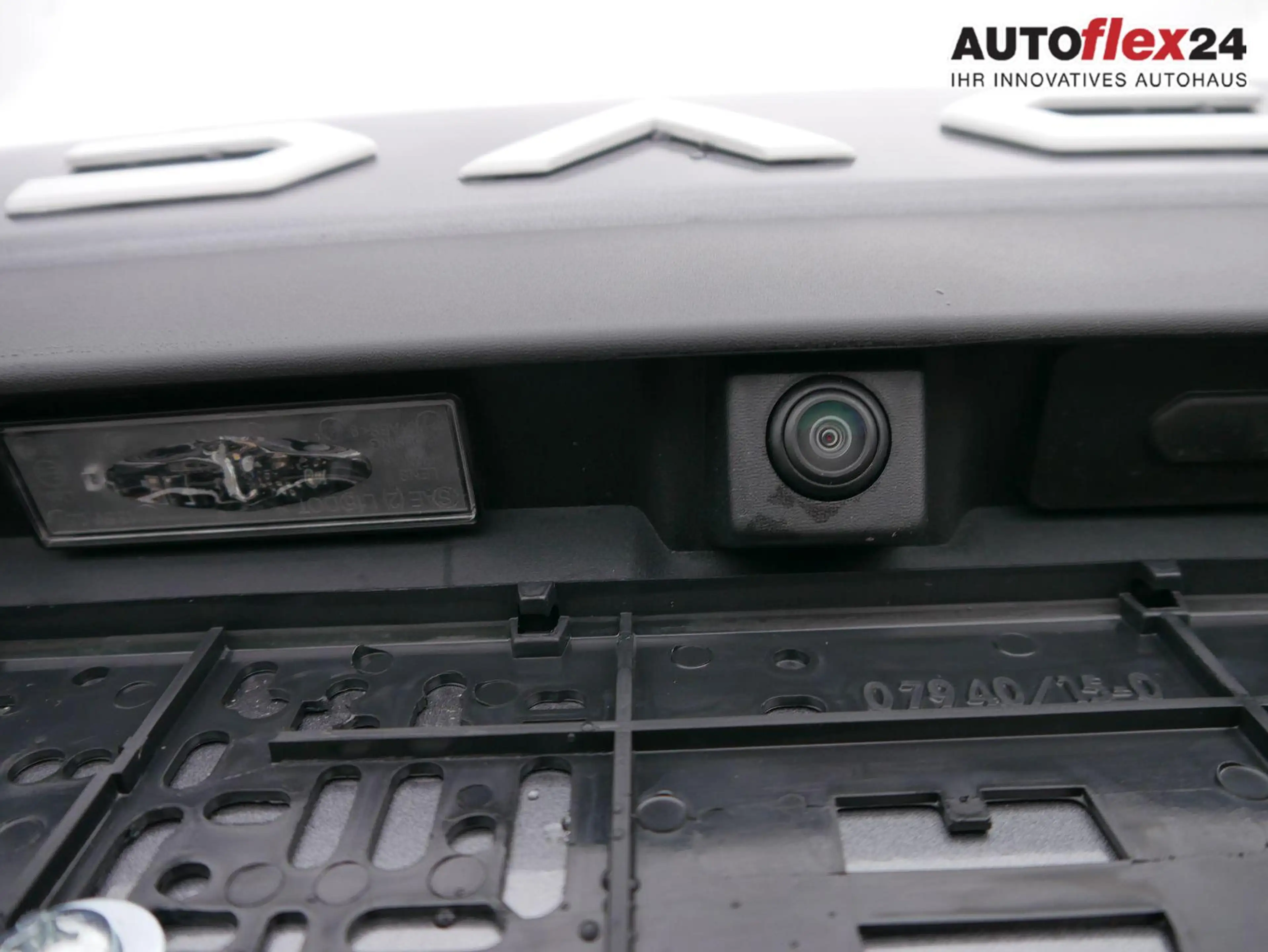 Dacia Duster Expression 3 TCe 4x2*NAVI-ÜBER-SMARTLINK*AHK*PD... — photo 5