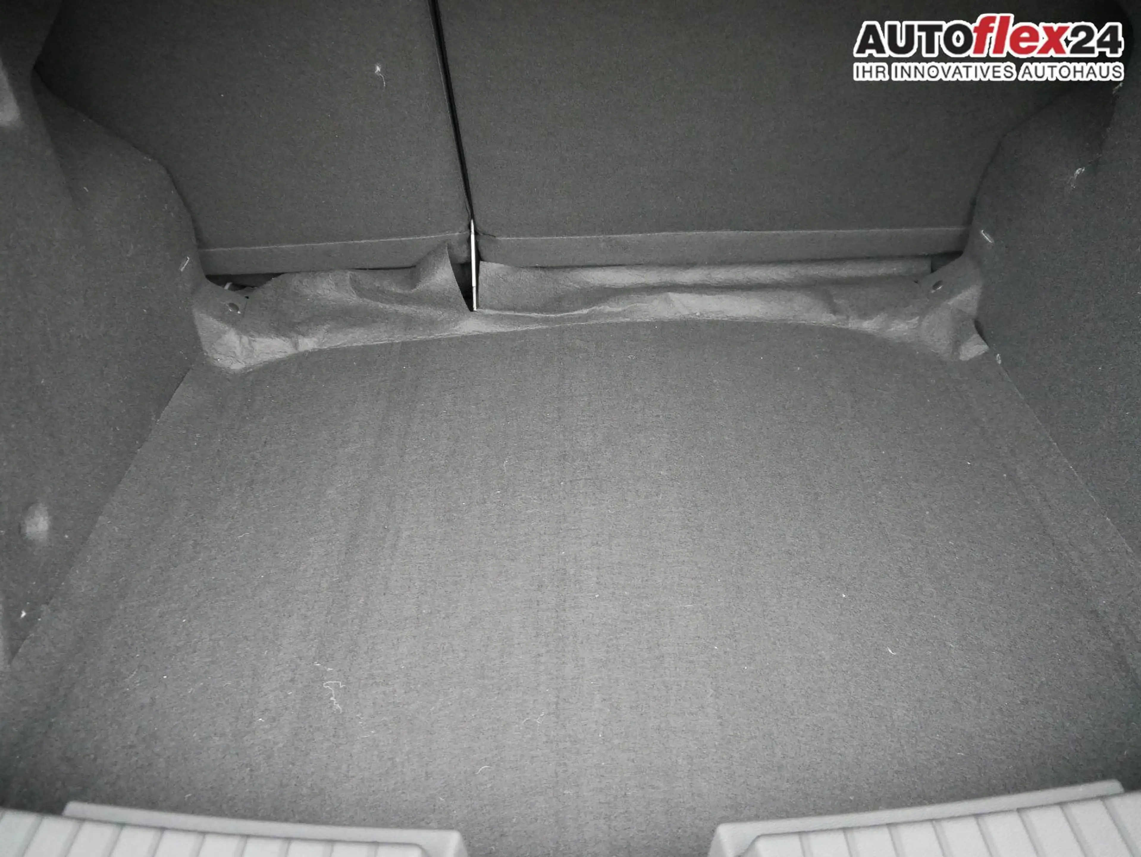 Dacia Duster Expression 3 TCe 4x2*NAVI-ÜBER-SMARTLINK*AHK*PD... — photo 6