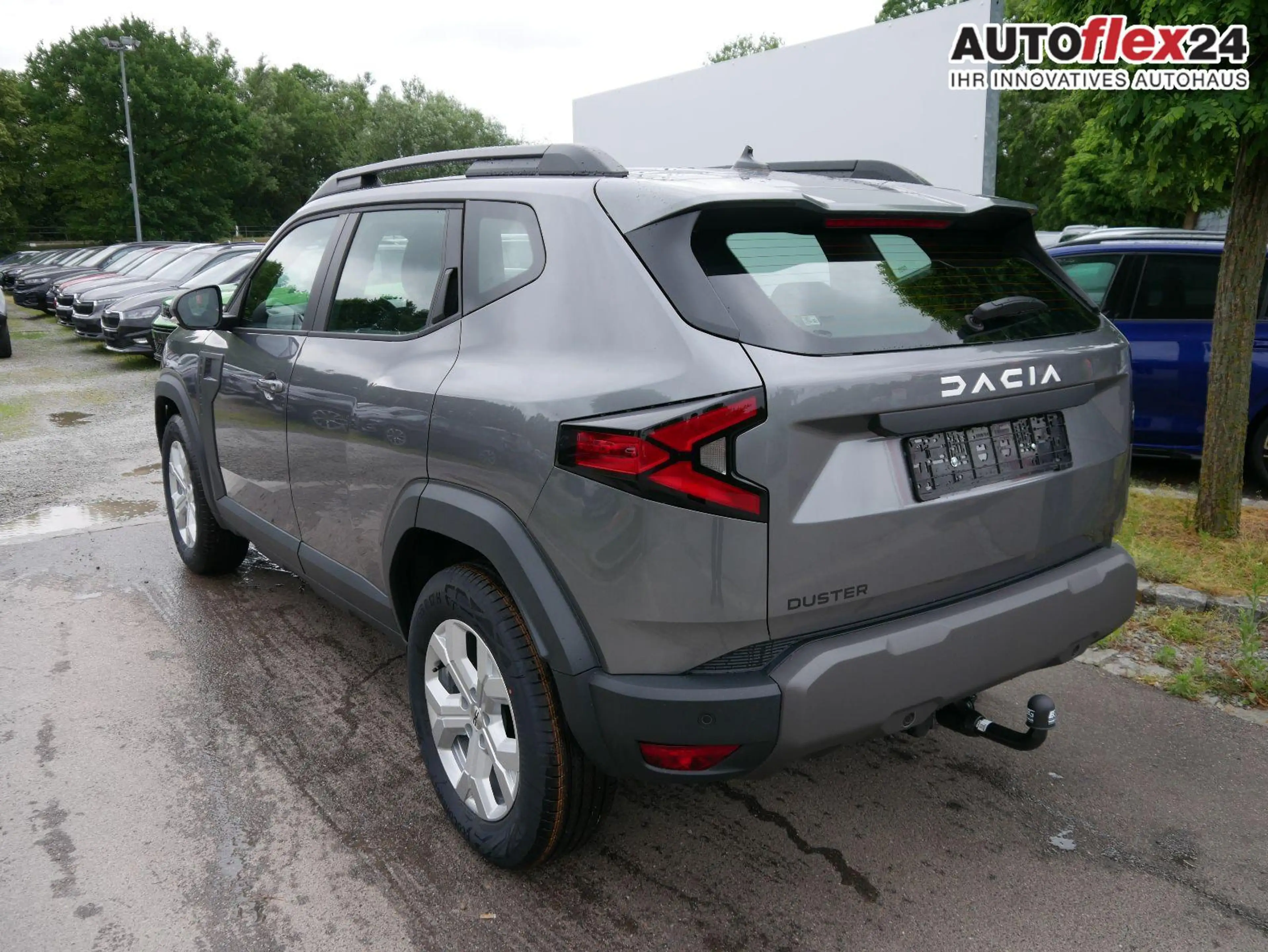 Dacia Duster Expression 3 TCe 4x2*NAVI-ÜBER-SMARTLINK*AHK*PD... — photo 4
