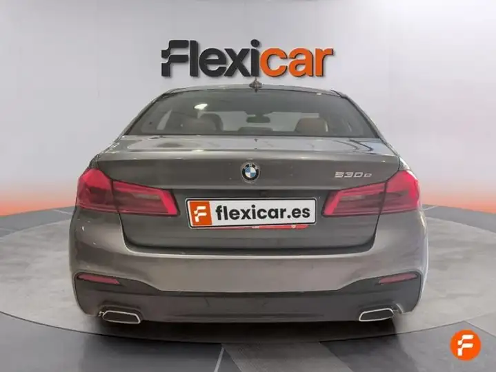 BMW Serie 5 530e (G30) 2020, foto 4