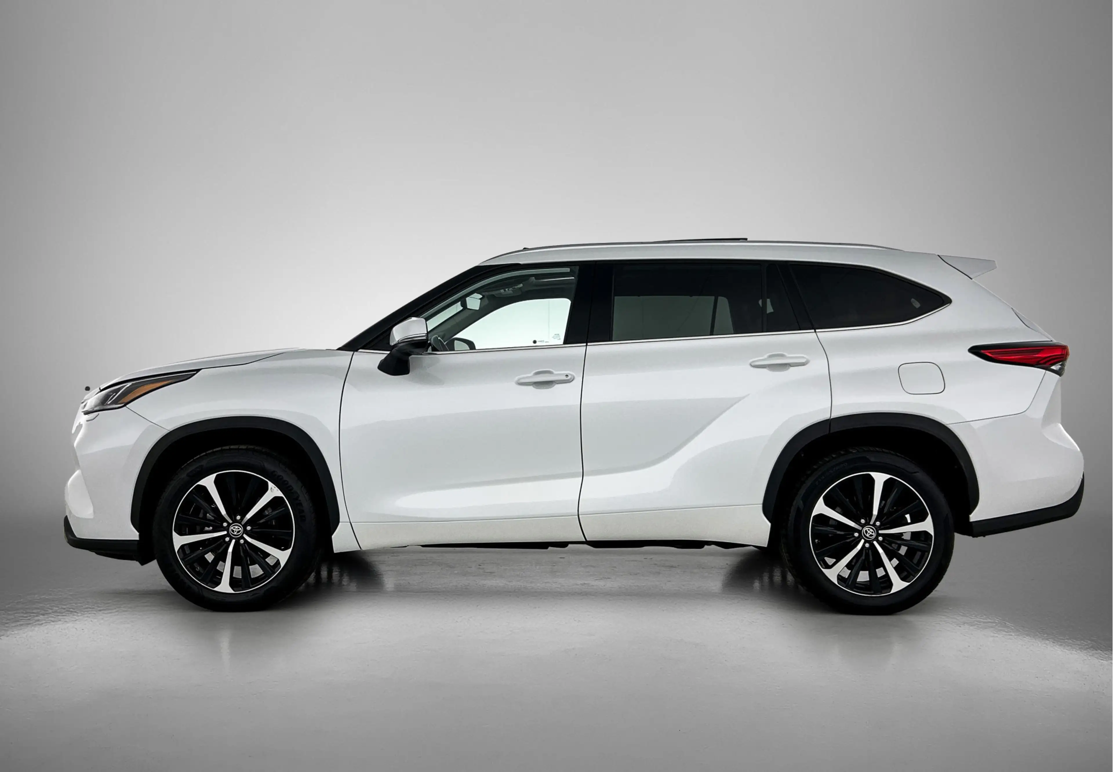 Toyota Highlander 2.5 AWD Hybrid Premium | 7 Personenauto | Full opt — photo 3