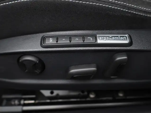 Volkswagen Passat view 15
