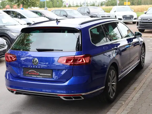 Volkswagen Passat view 10