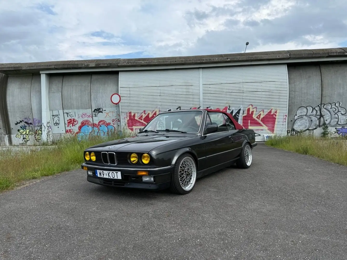 BMW 325 325i - 1