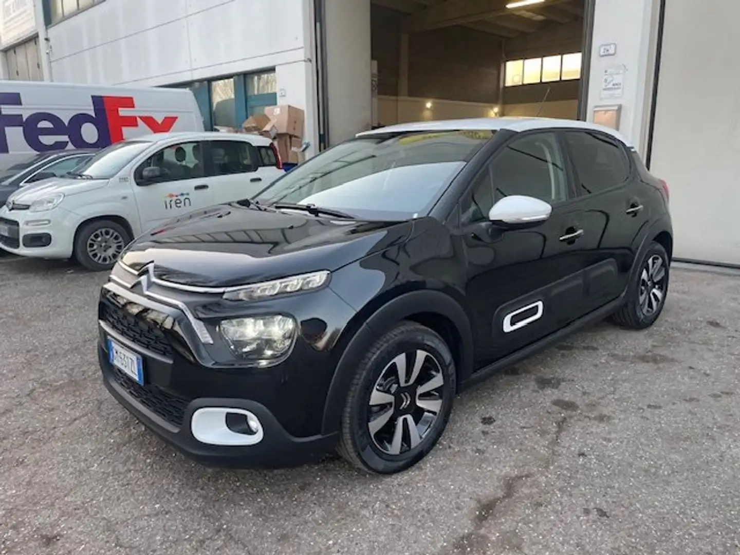Citroen C3 C3 1.2 puretech Shine Pack s&s Negro - 1