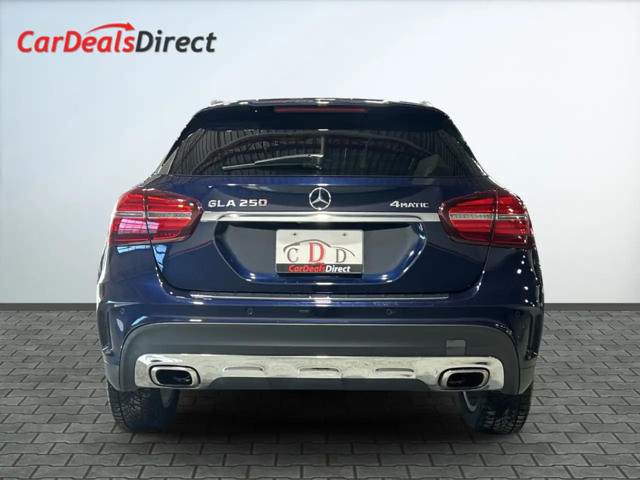 Mercedes-Benz GLA снимка Mercedes-Benz GLA