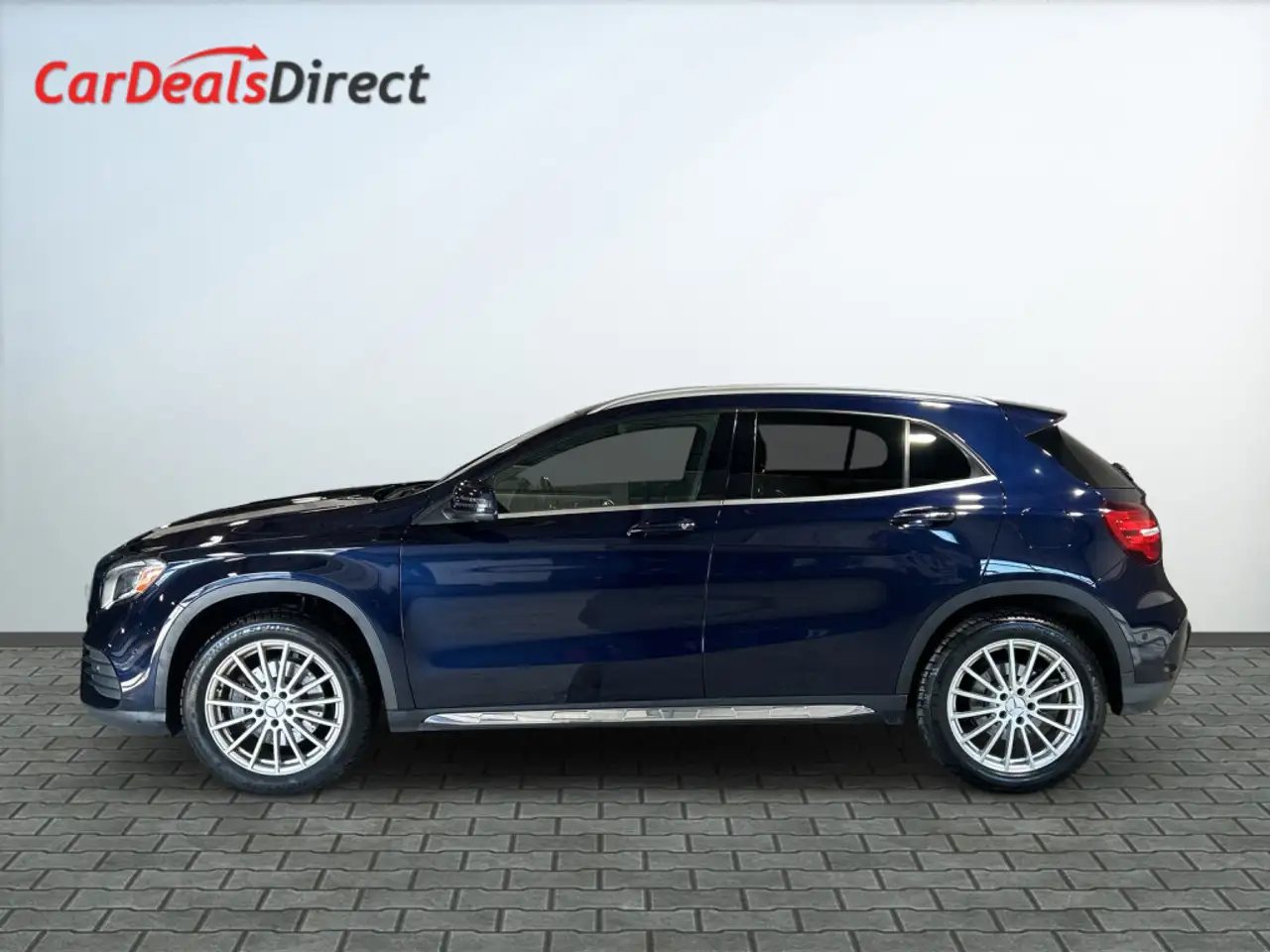 Mercedes-Benz GLA снимка Mercedes-Benz GLA