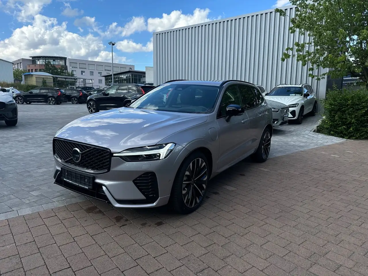 Volvo XC60 2025