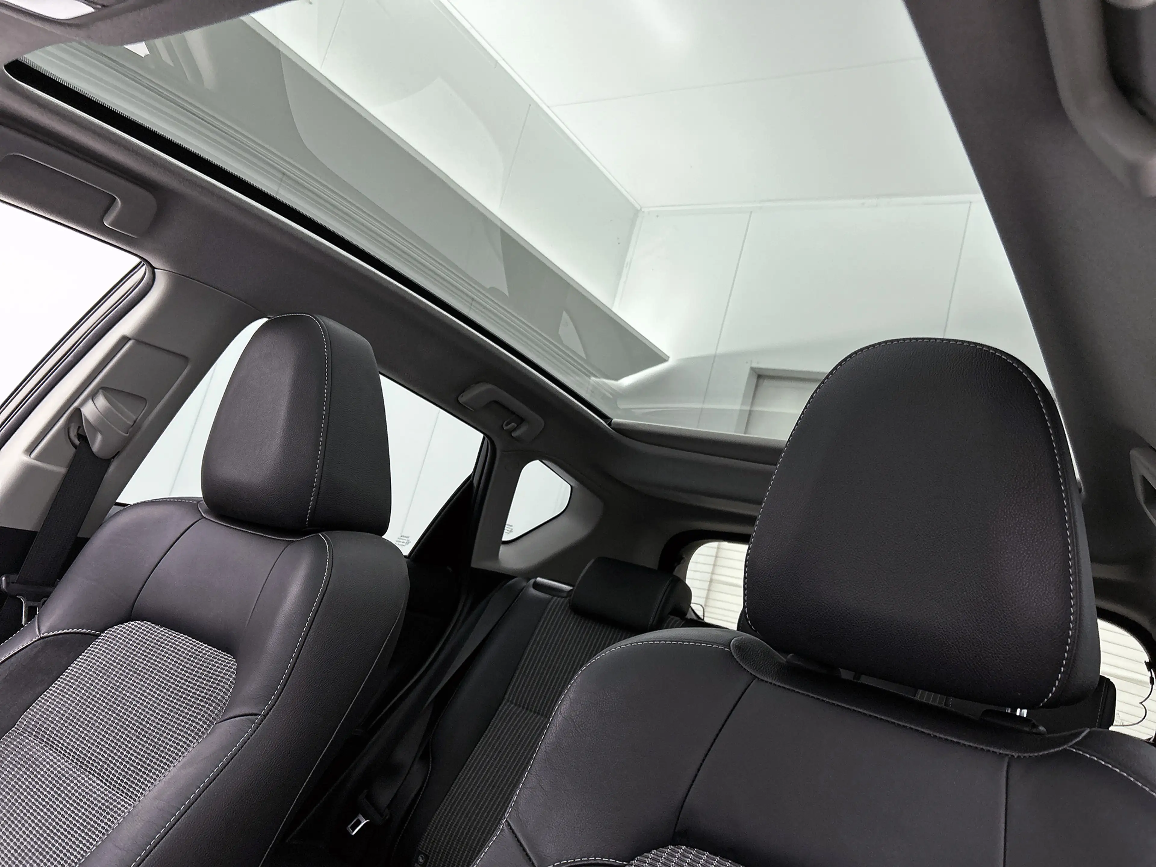 Toyota Auris 1.8 Hybrid Executive | Trekhaak afneembaar | — photo 13