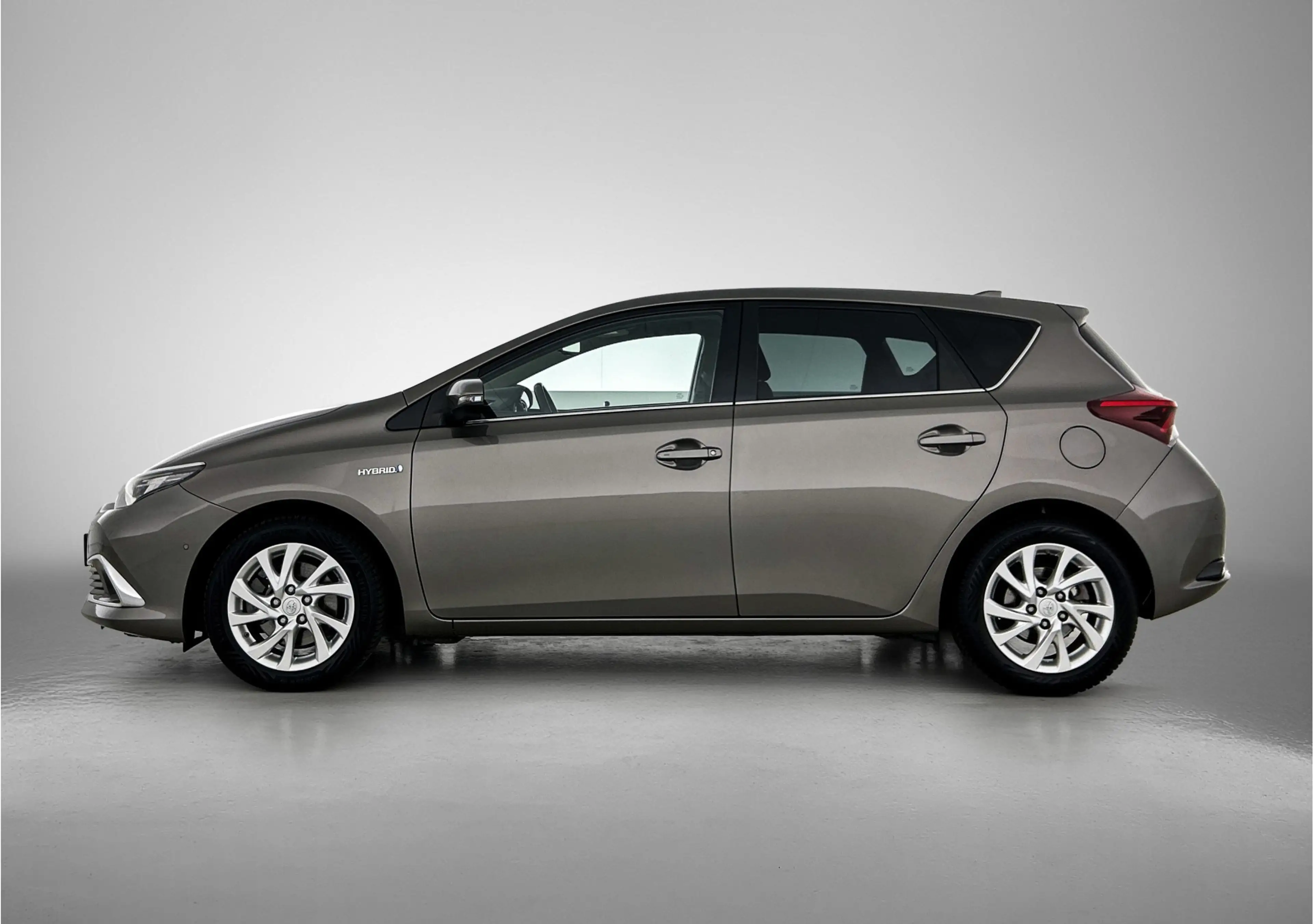 Toyota Auris 1.8 Hybrid Executive | Trekhaak afneembaar | — photo 3