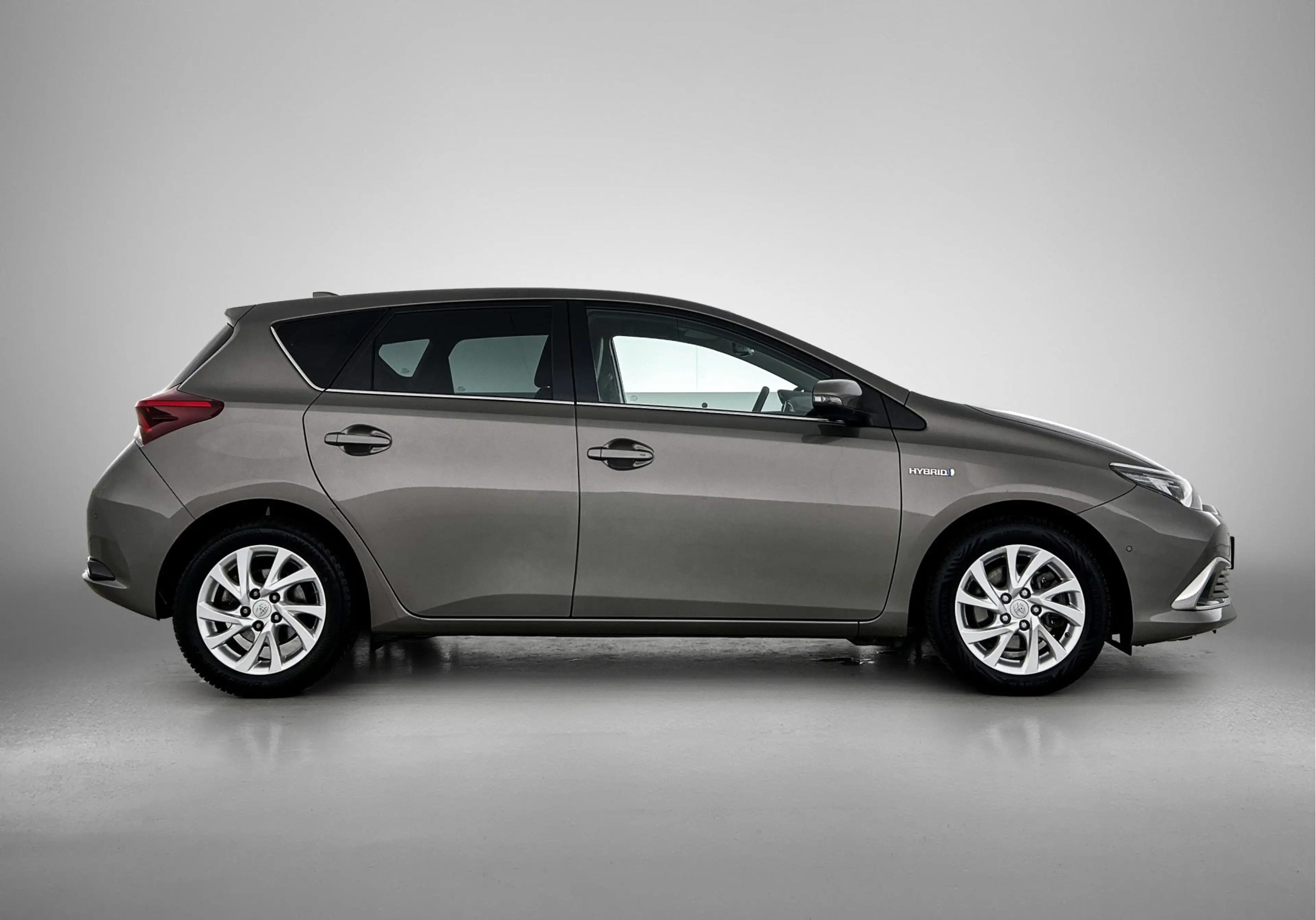 Toyota Auris 1.8 Hybrid Executive | Trekhaak afneembaar | — photo 14