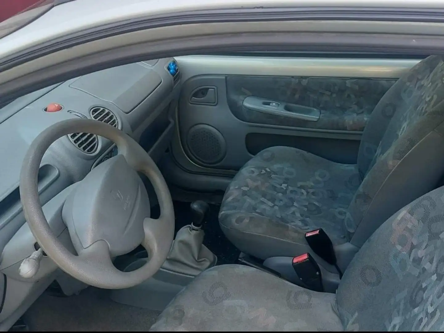 Renault Twingo Twingo 1.2i Authentique Gris - 2