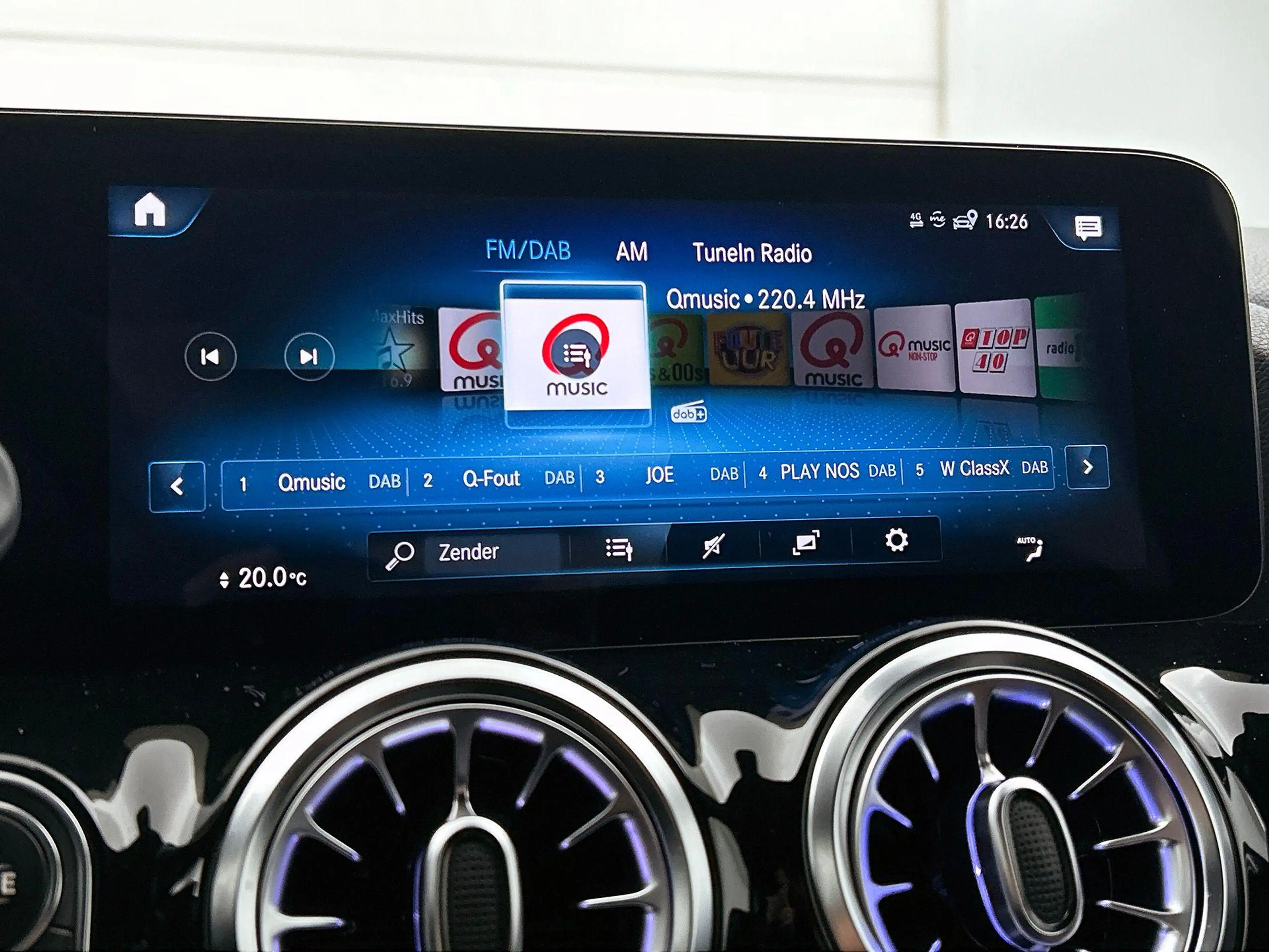 Mercedes-Benz GLA 180 Business Solution | Verwarmde Zetels | Navigatie | — photo 14