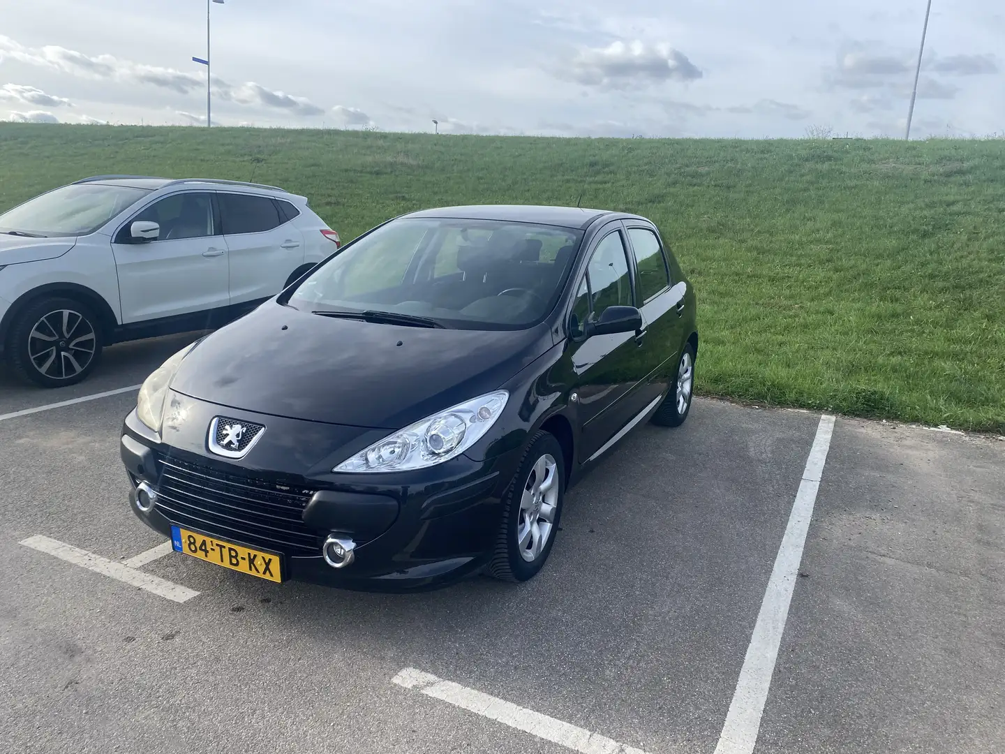 Peugeot 307 140 Premium Zwart - 2