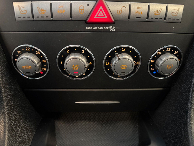 Mercedes-Benz SLK 200 Automatik Sportpaket Airscarf Xenon — photo 21