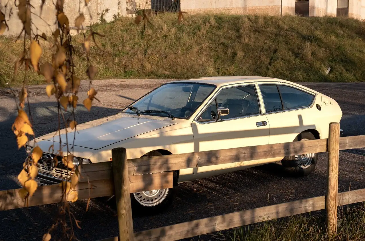 Alfa Romeo GTV 2.0, foto 3