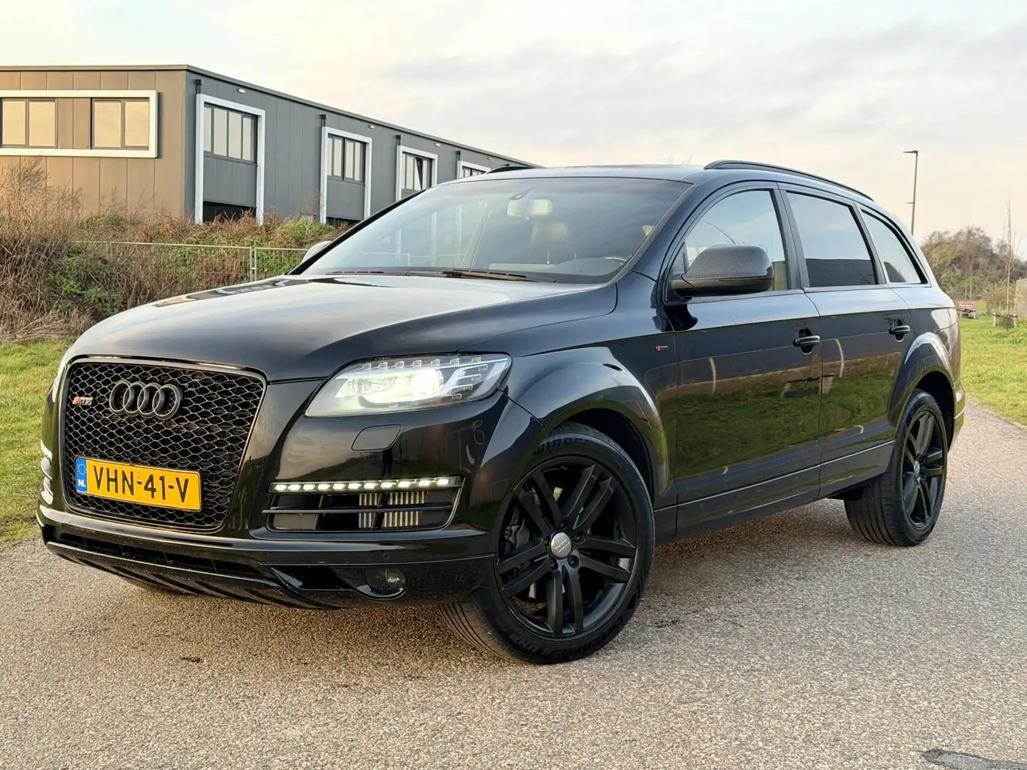 Audi Q7 4.2 TDI quattro | GRIJS KENTEKEN | 2014 | 255.000 Zwart - 1