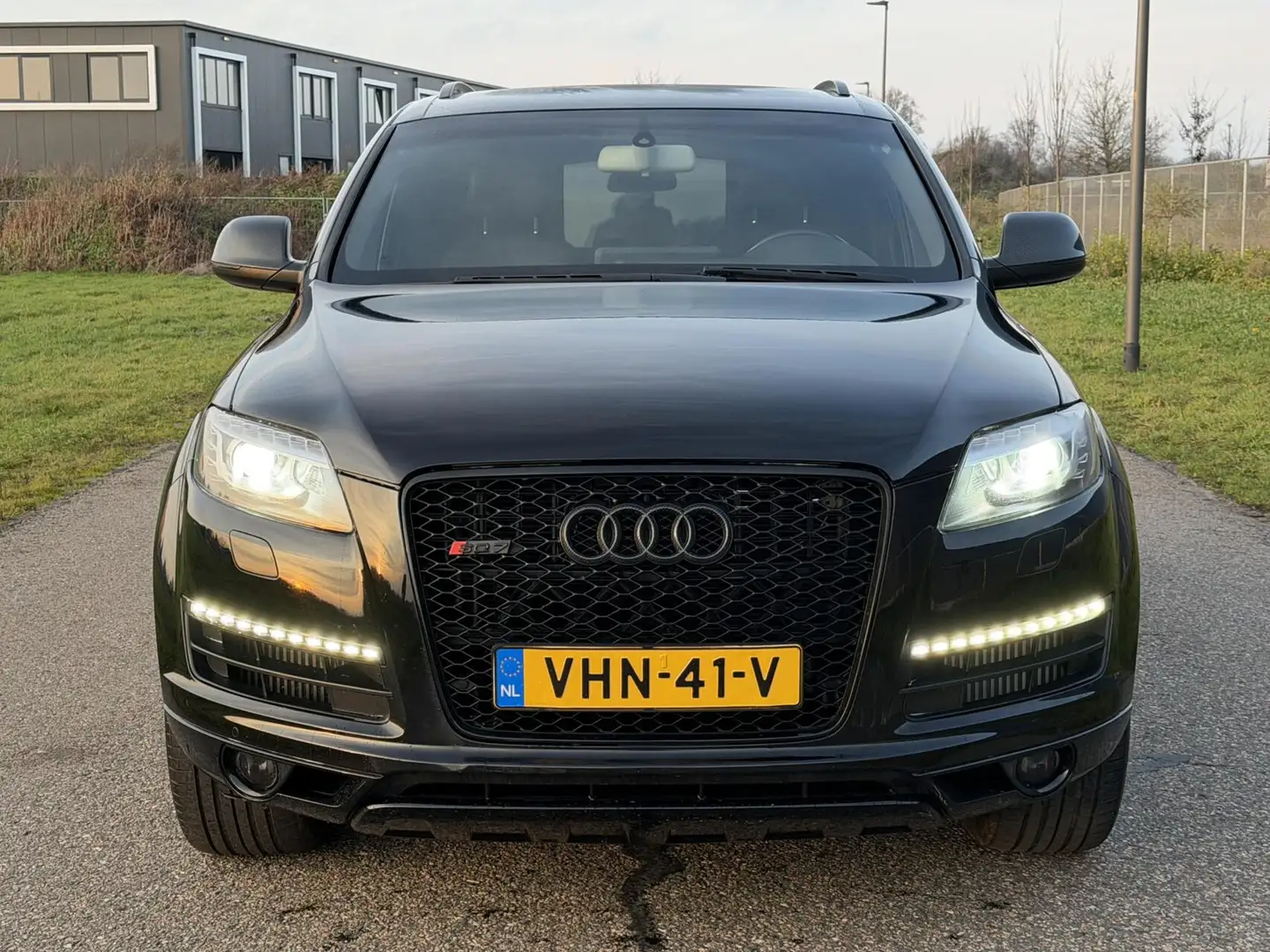 Audi Q7 4.2 TDI quattro | GRIJS KENTEKEN | 2014 | 255.000 Zwart - 2