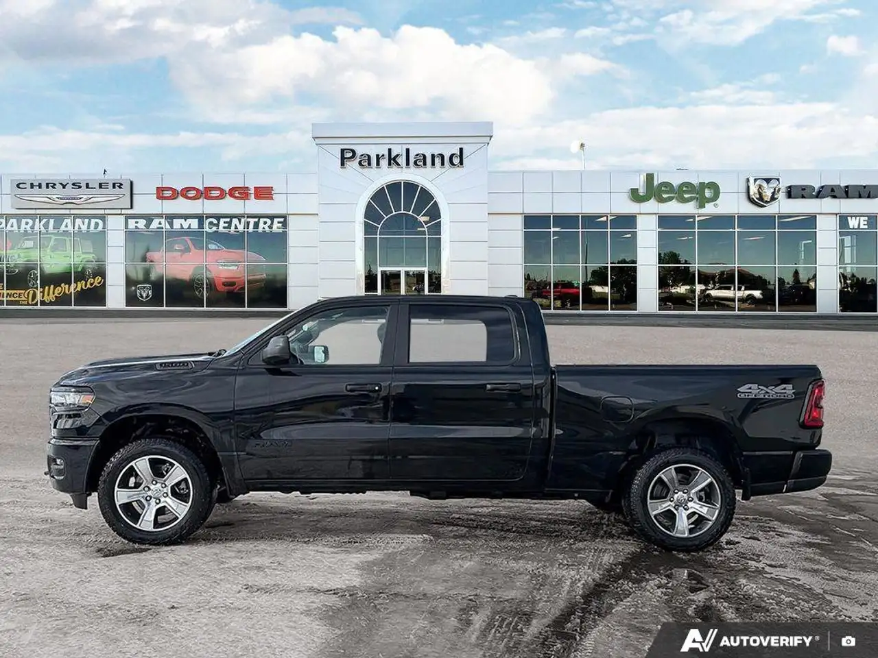 RAM 1500 снимка RAM 1500