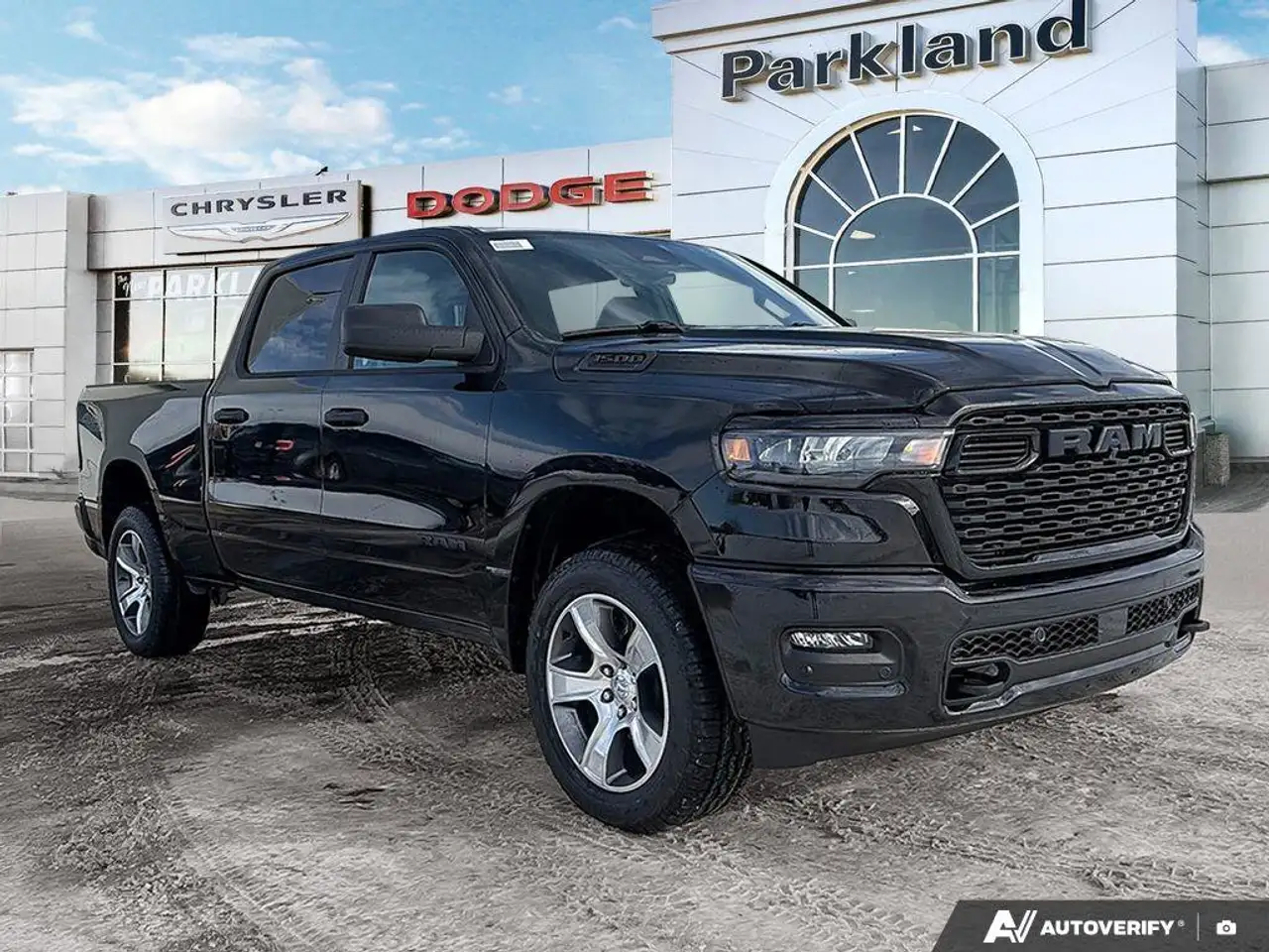RAM 1500 снимка RAM 1500