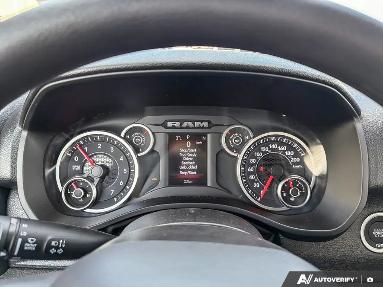 RAM 1500 снимка RAM 1500