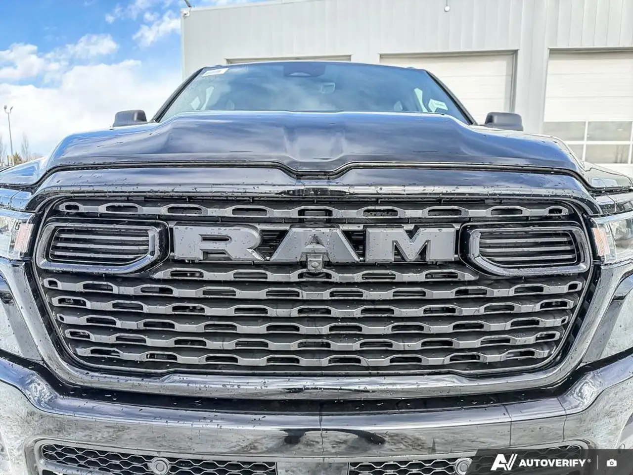 RAM 1500 снимка RAM 1500