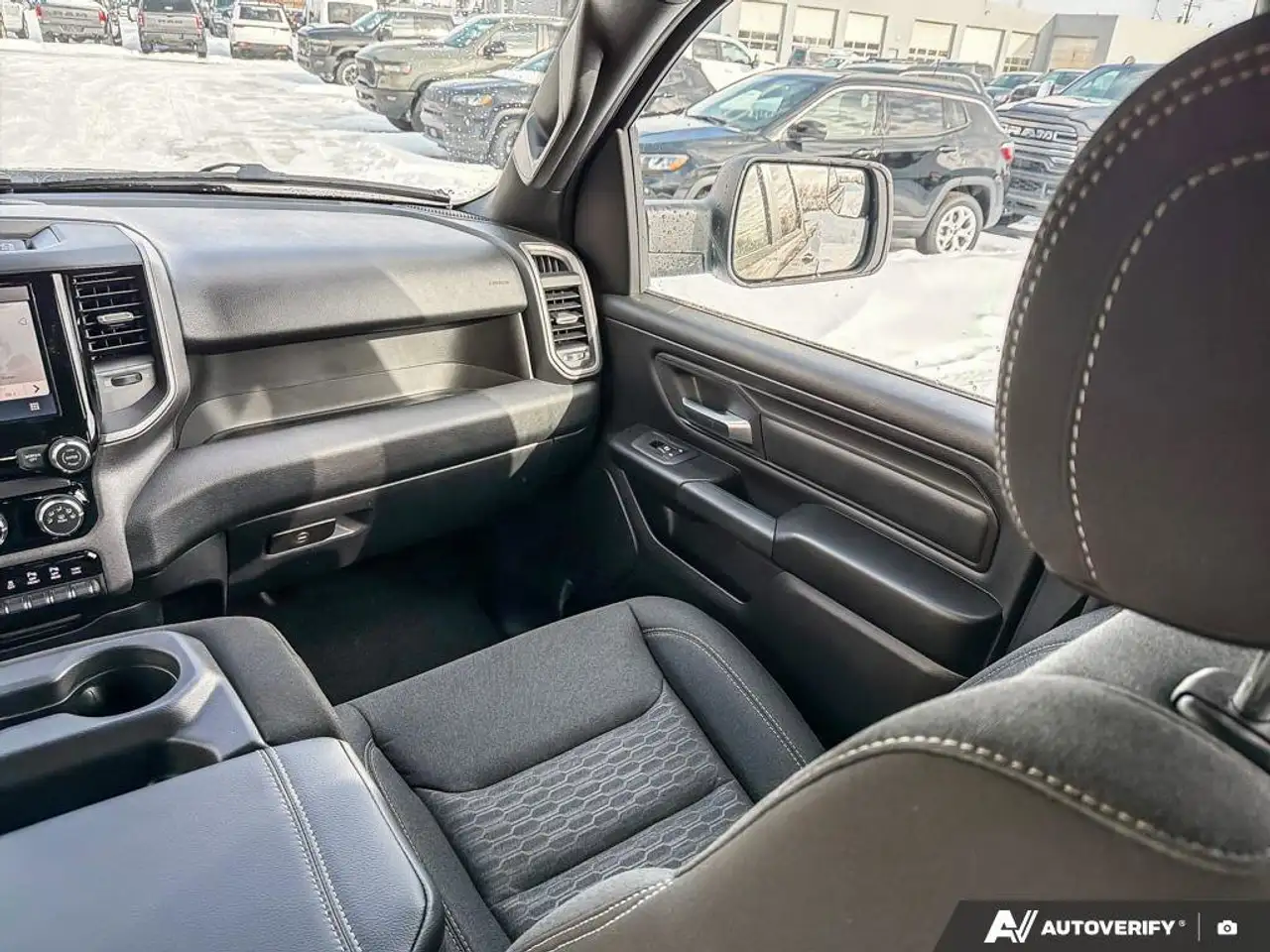 RAM 1500 снимка RAM 1500