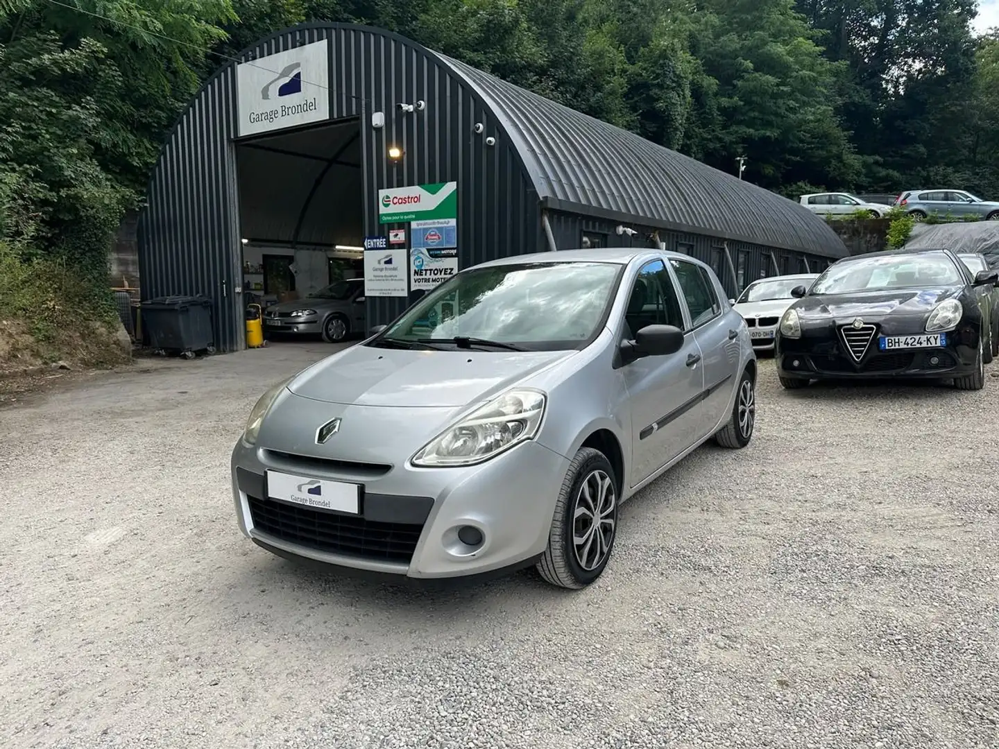 Renault Clio III 1.2 i 75cv Phase 2 Gris - 1