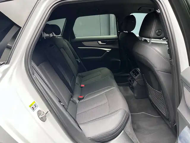 Audi A6 view 26