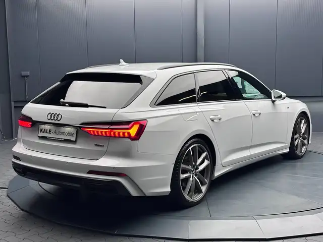Audi A6 view 5