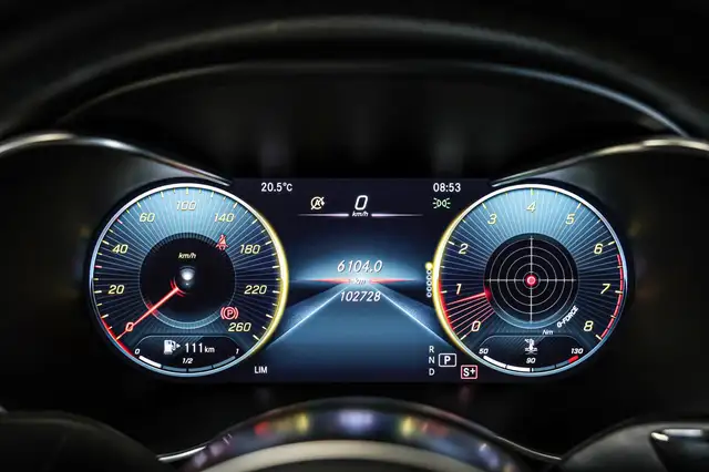 Mercedes-Benz C-Class view 29