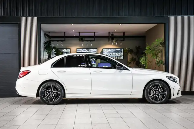 Mercedes-Benz C Class view 14