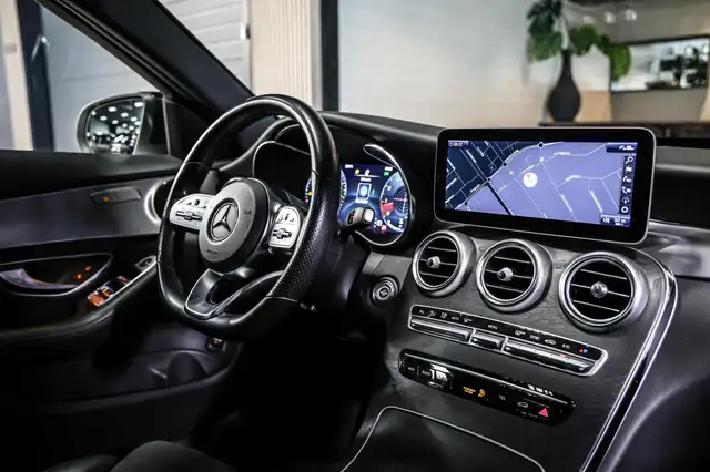 Mercedes-Benz C-Class view 28