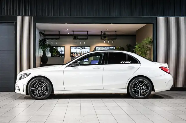 Mercedes-Benz C Class view 7