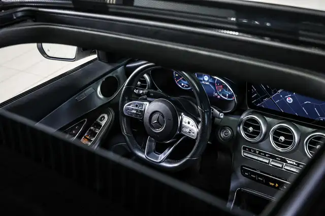 Mercedes-Benz C-Class view 30