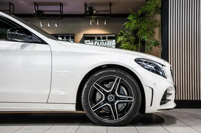 Mercedes-Benz C-Class view 16