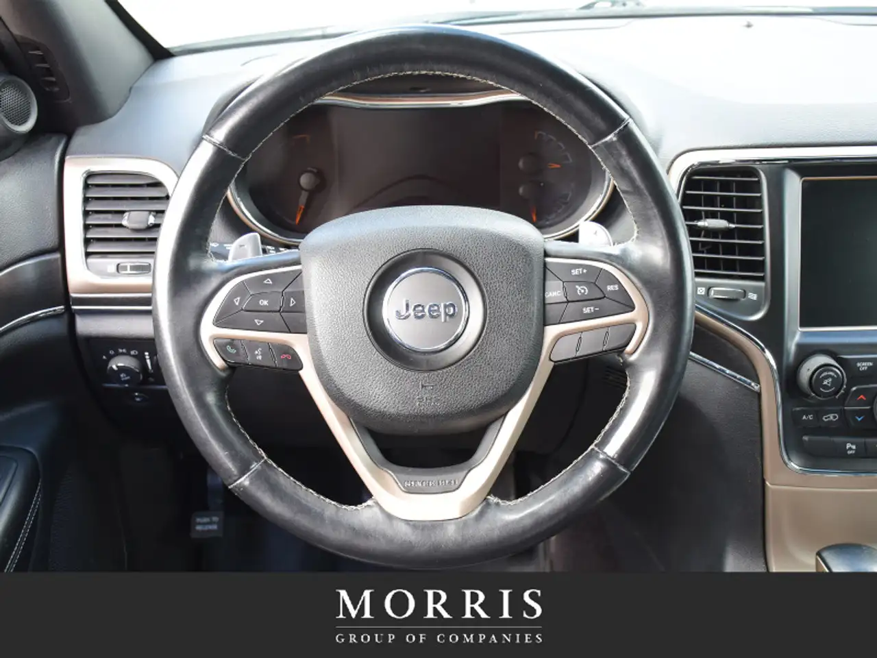 Jeep Grand Cherokee снимка Jeep Grand Cherokee