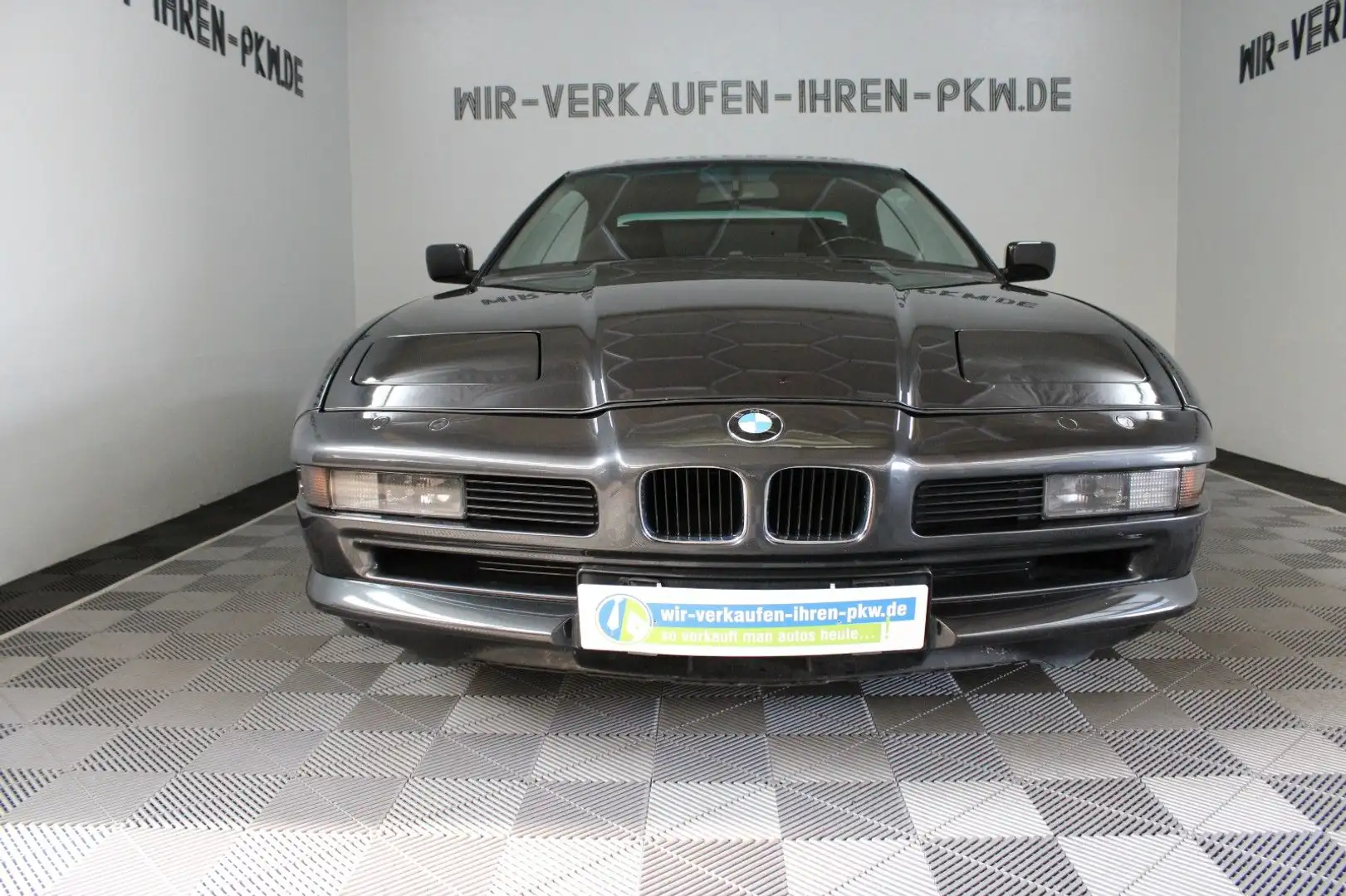 BMW 850 i V12 D-Auto M Räder Service NEU BMW History Negro - 2
