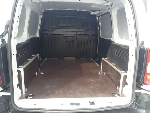 Peugeot Partner view 7