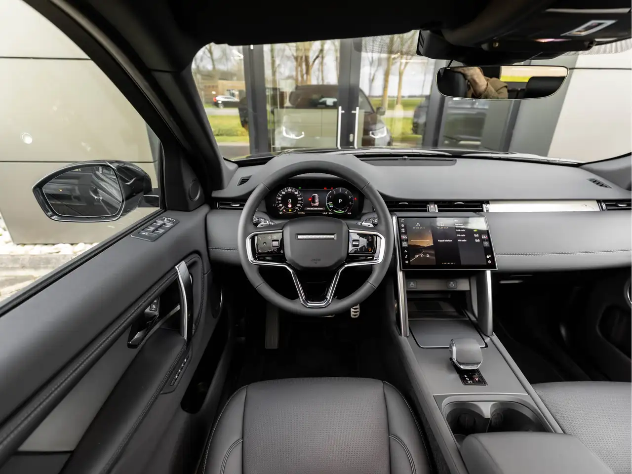Land Rover Discovery Sport 2026 — фото 10