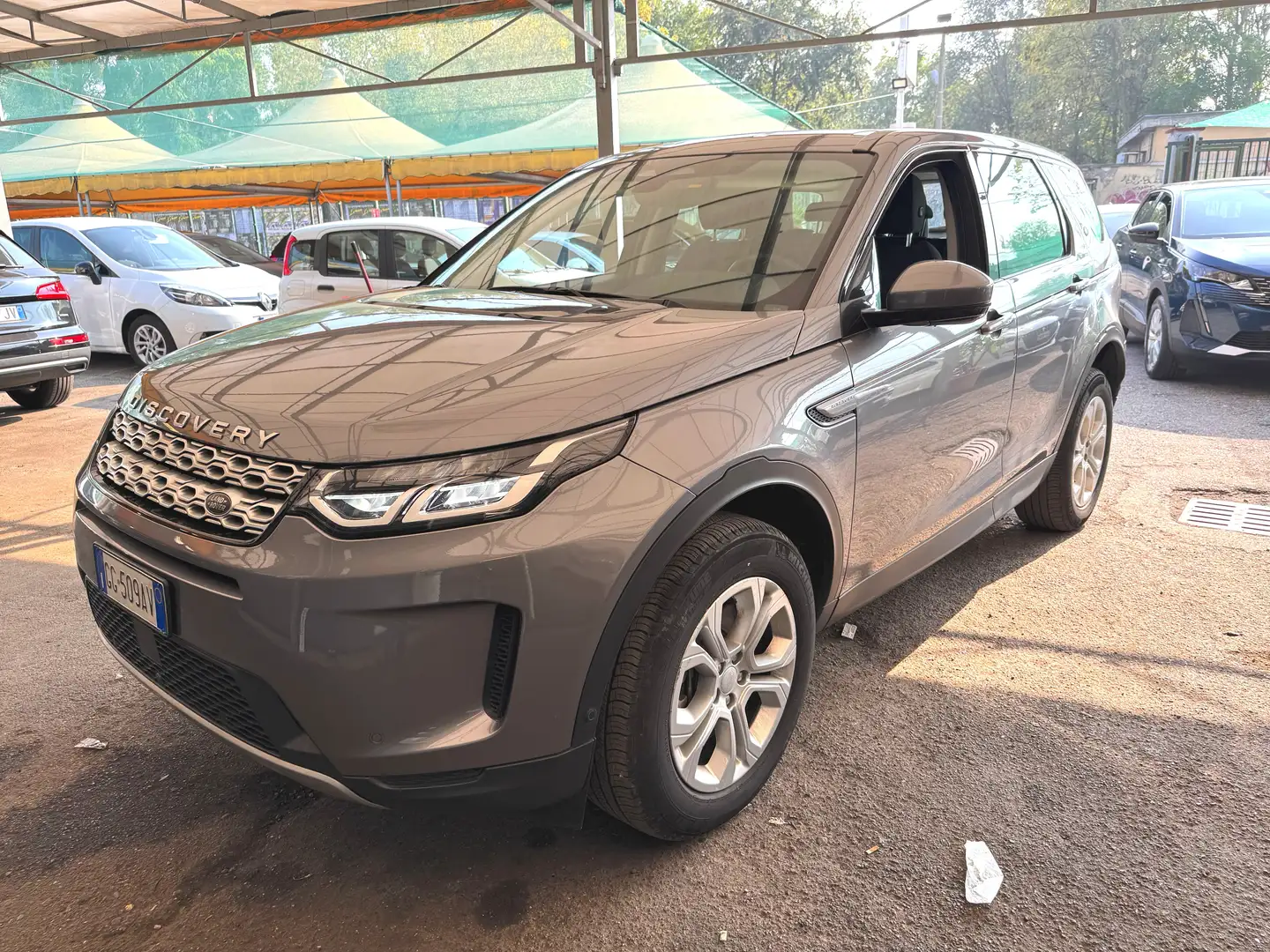 Land Rover Discovery Sport Discovery Sport 2.0d td4 mhev awd 163cv 7 posti Grigio - 1
