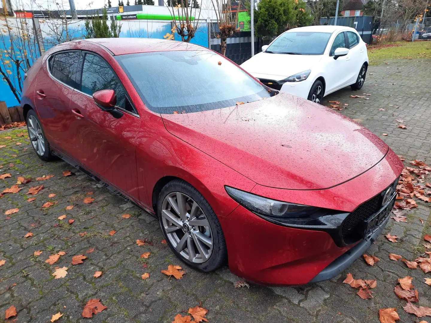 Mazda 3 M Hybrid 6AG SELECTION A18 DES-P LED-S BOS Rot - 1