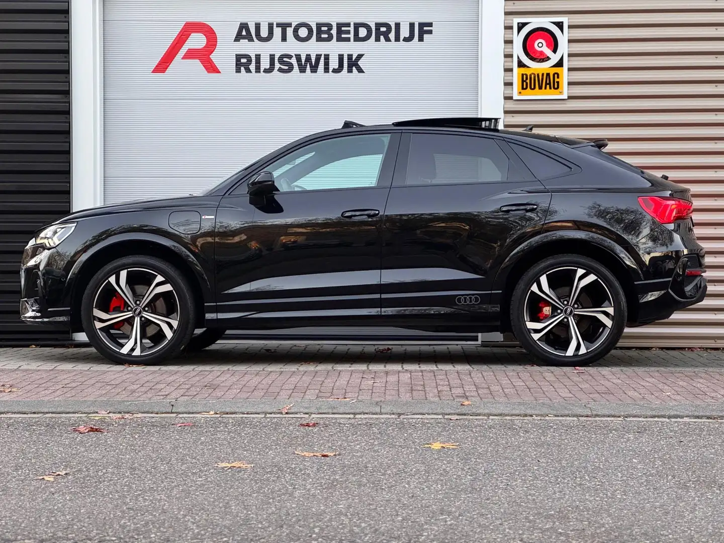 Audi Q3 Sportback 45 TFSI e S Edition Pano/Sfeer/360/Matri Negro - 2