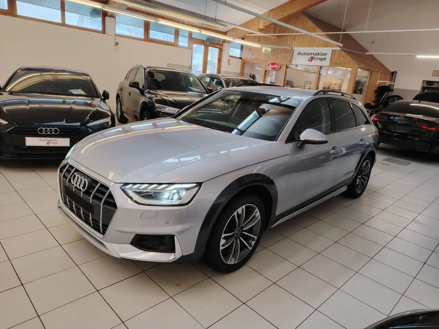 Audi A4 allroad A4 All Qu MATRIXMMI Navi,Sportsitze,AHK,Virtual C. Silber - 1