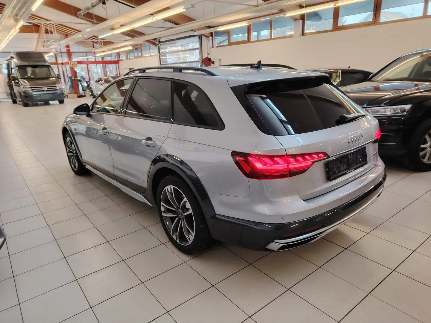 Audi A4 allroad A4 All Qu MATRIXMMI Navi,Sportsitze,AHK,Virtual C. Silber - 2